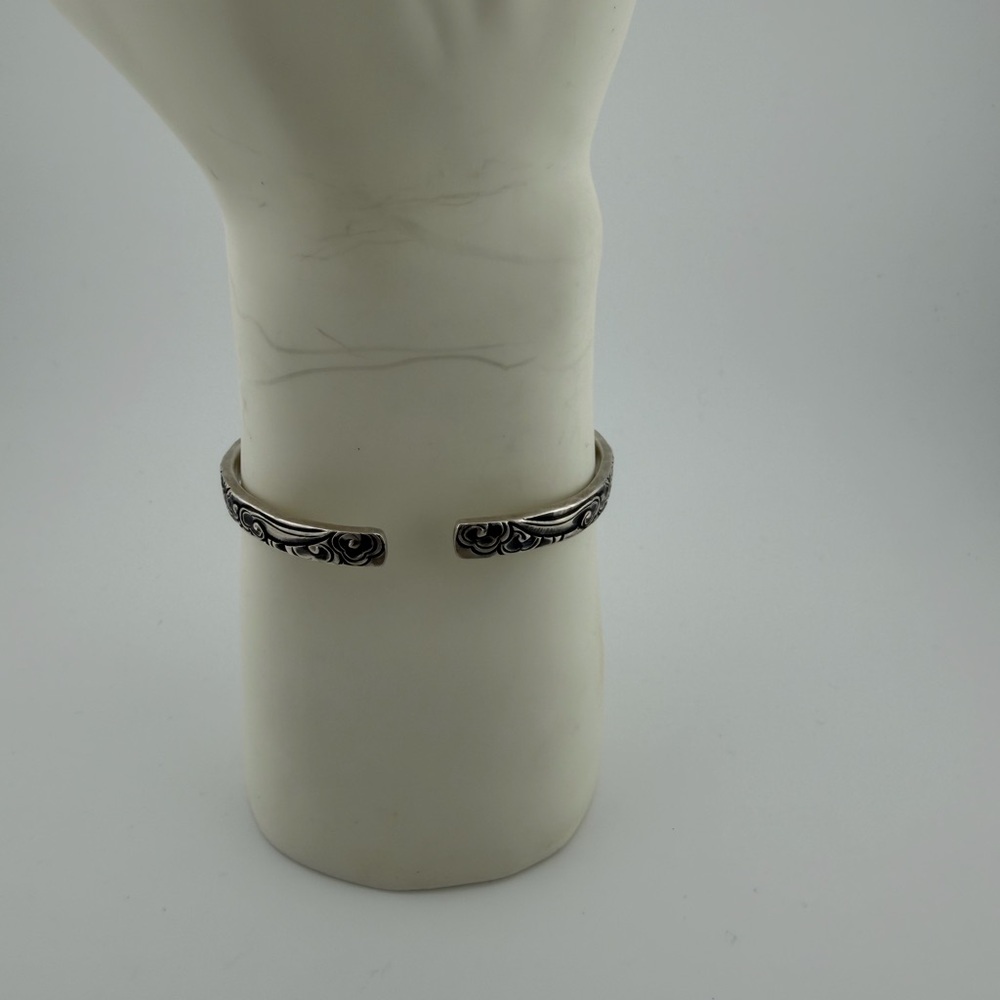 Bocai S999 Pure Silver Auspicious Cloud Cuff Bracelet | 30g Handmade | Beautifuf - Picture 7 of 10